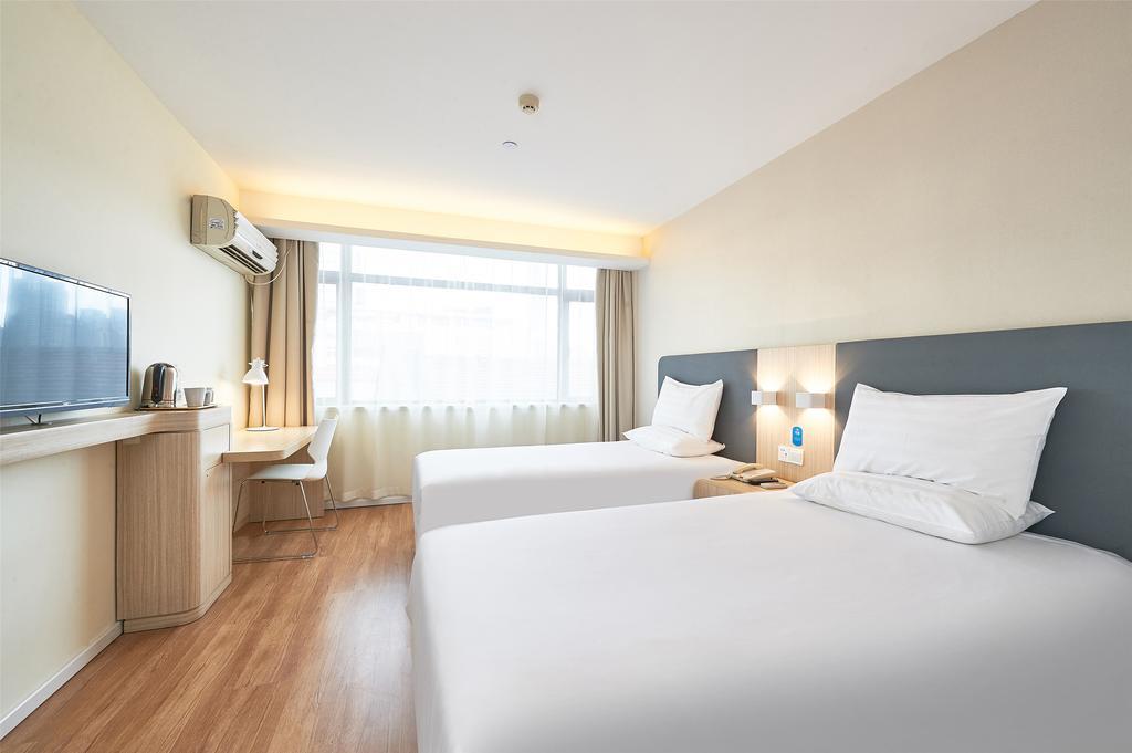 Hanting Hotel Shanghai Tangqiao Subway Station מראה חיצוני תמונה